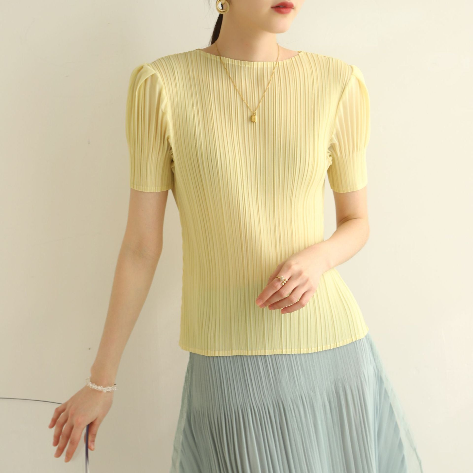 シンプル 今季トレンド トレンド 人気item! 高級感溢れる♥ 無地 トップス